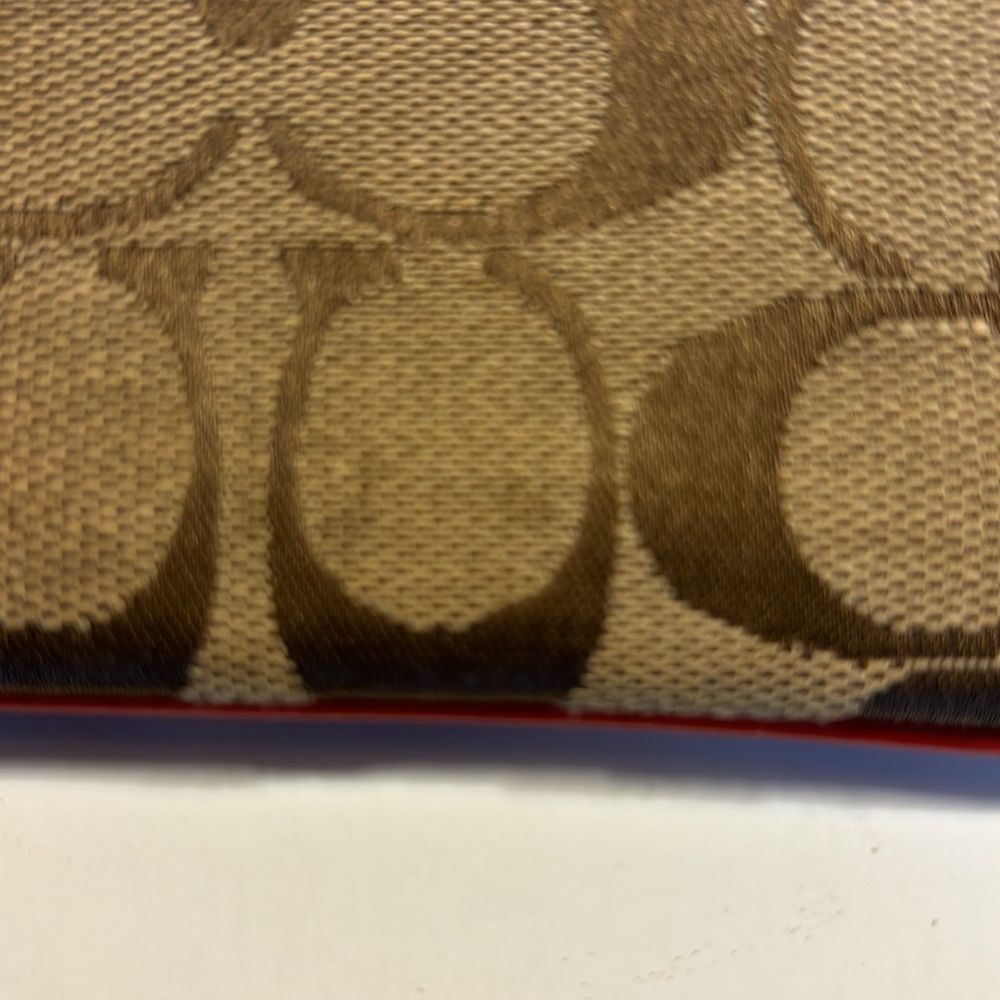 Coach small wristlet tan and dark pink also pink interior - Picture 5 of 7
